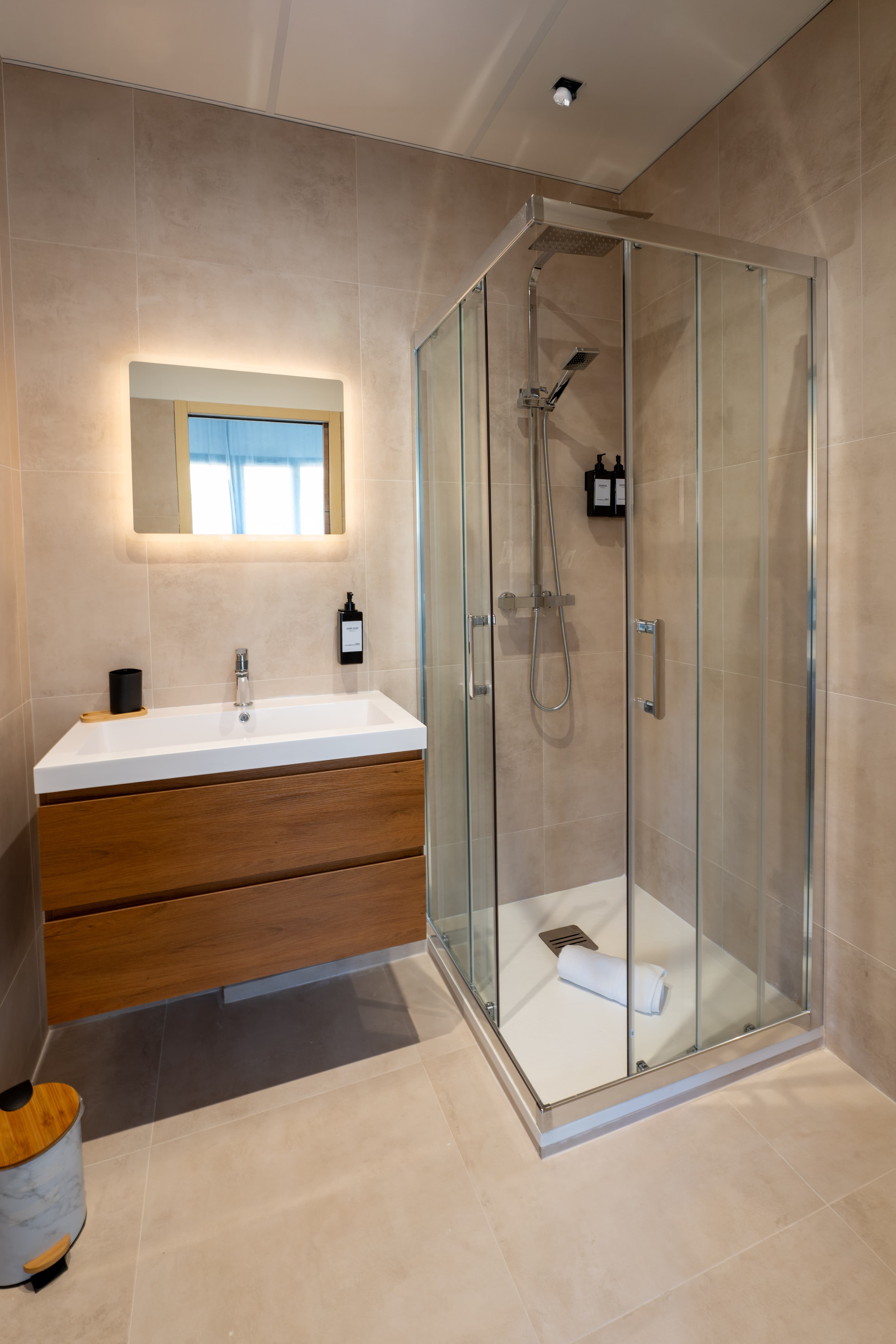 Suite with Terrace — photo 20