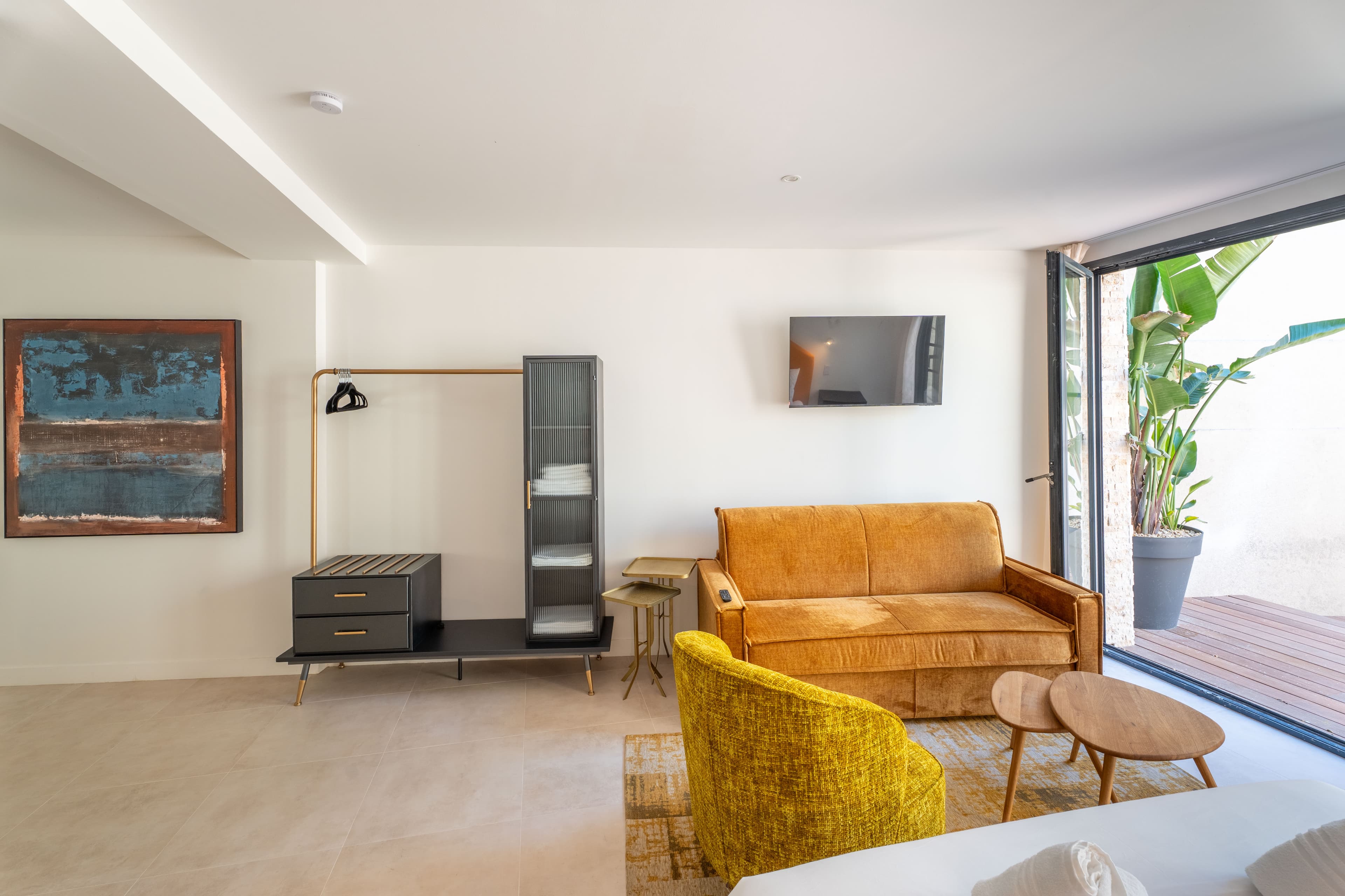 Superior Suite with Garden — vue 3
